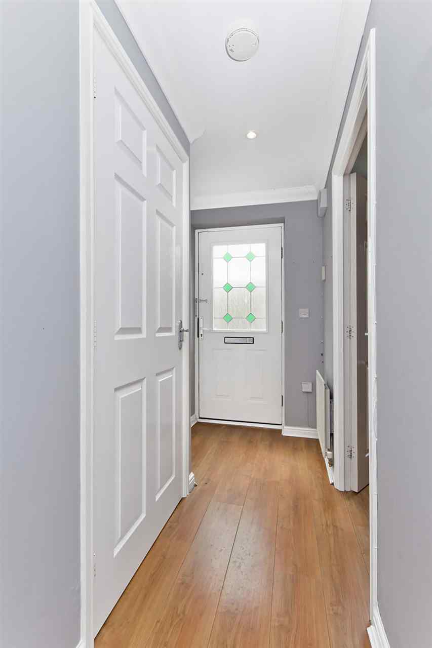 resized-2349823-Image 02 - Hall.jpg